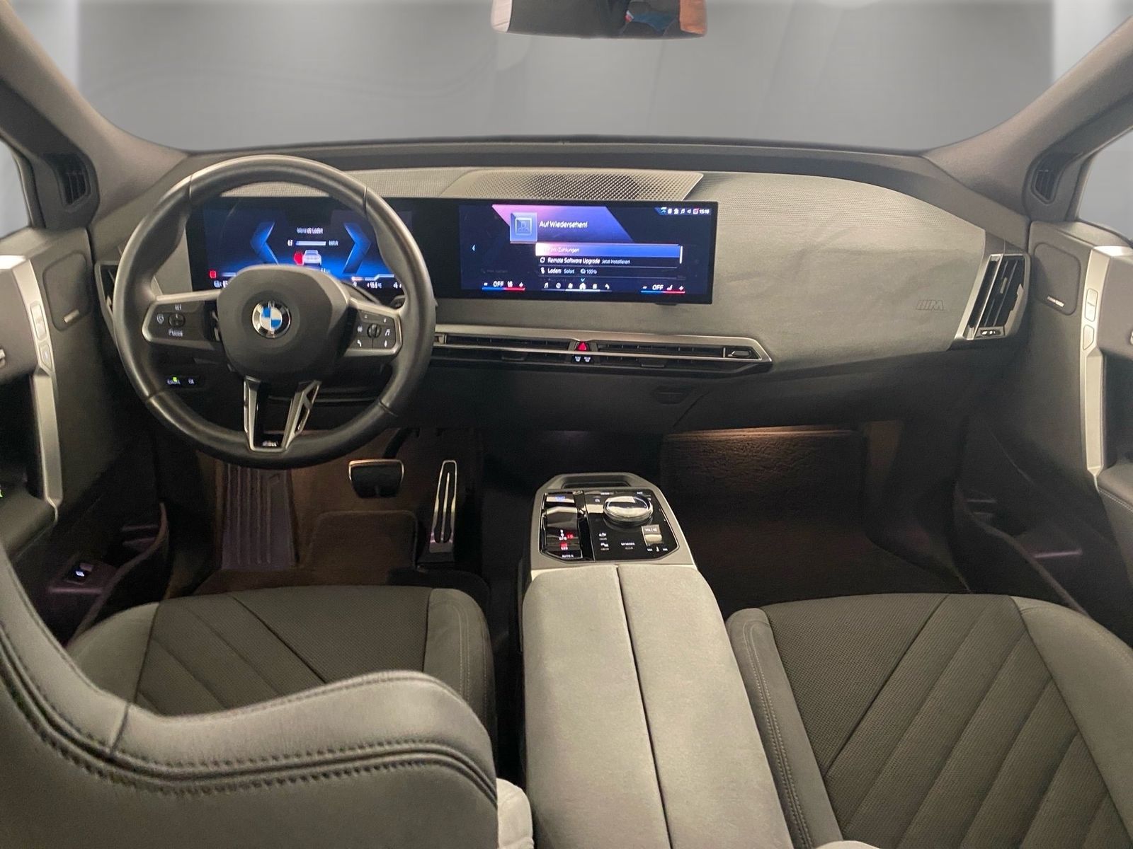 BMW iX - Bild 12