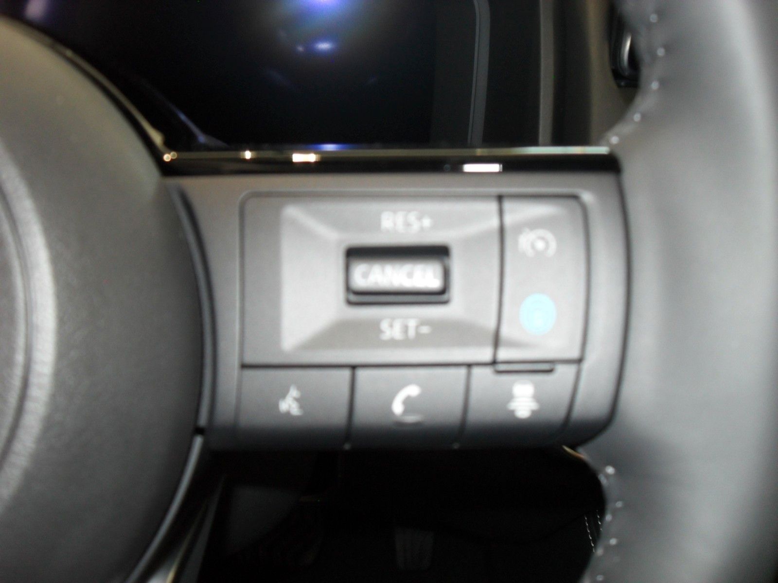 Fahrzeugabbildung Nissan X-Trail e-Power e-4orce Tekna | Head-up