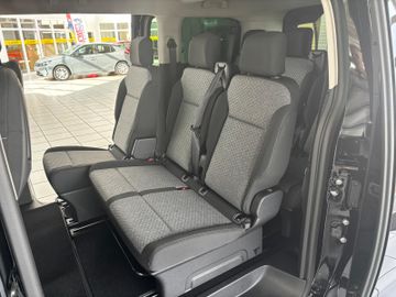 Opel Zafira Life - 10