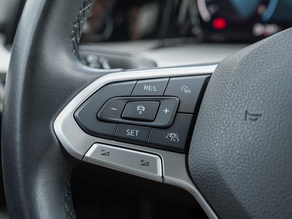 Volkswagen Golf VIII Variant 1.5 TSI LIFE /Navi/LED/RFK/ACC, миниатюра 17