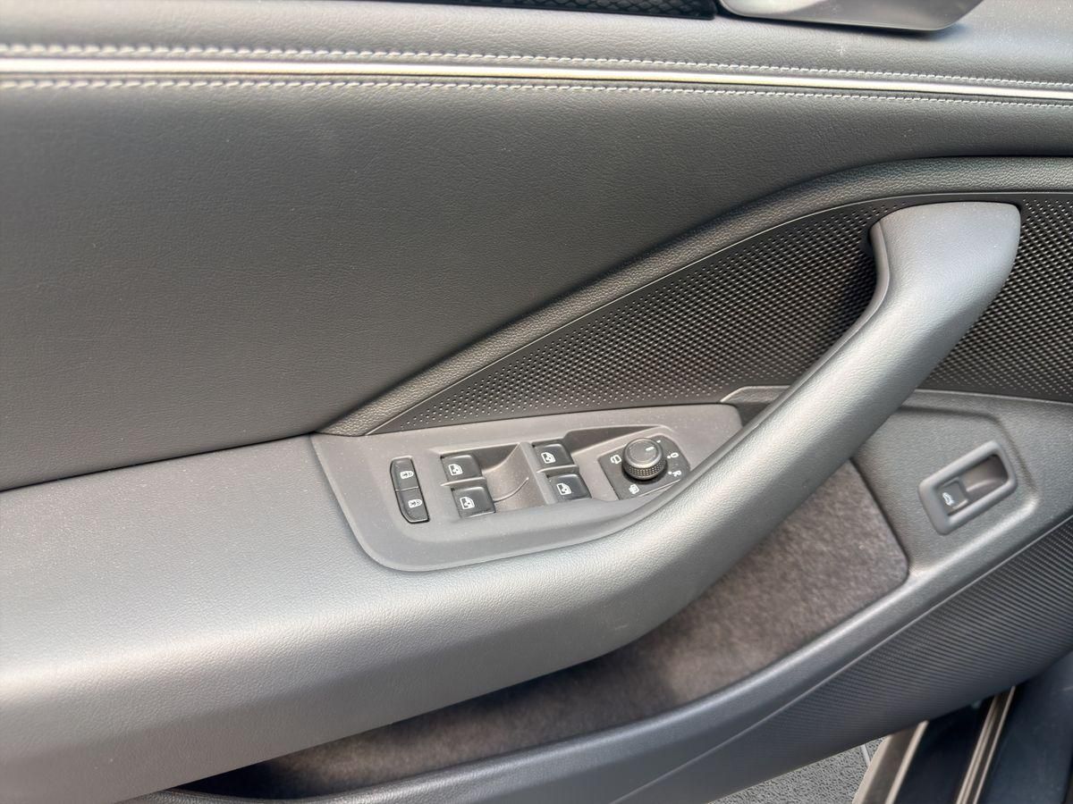 Fahrzeugabbildung Volkswagen Passat Variant Business 2.0 TDI 110 kW