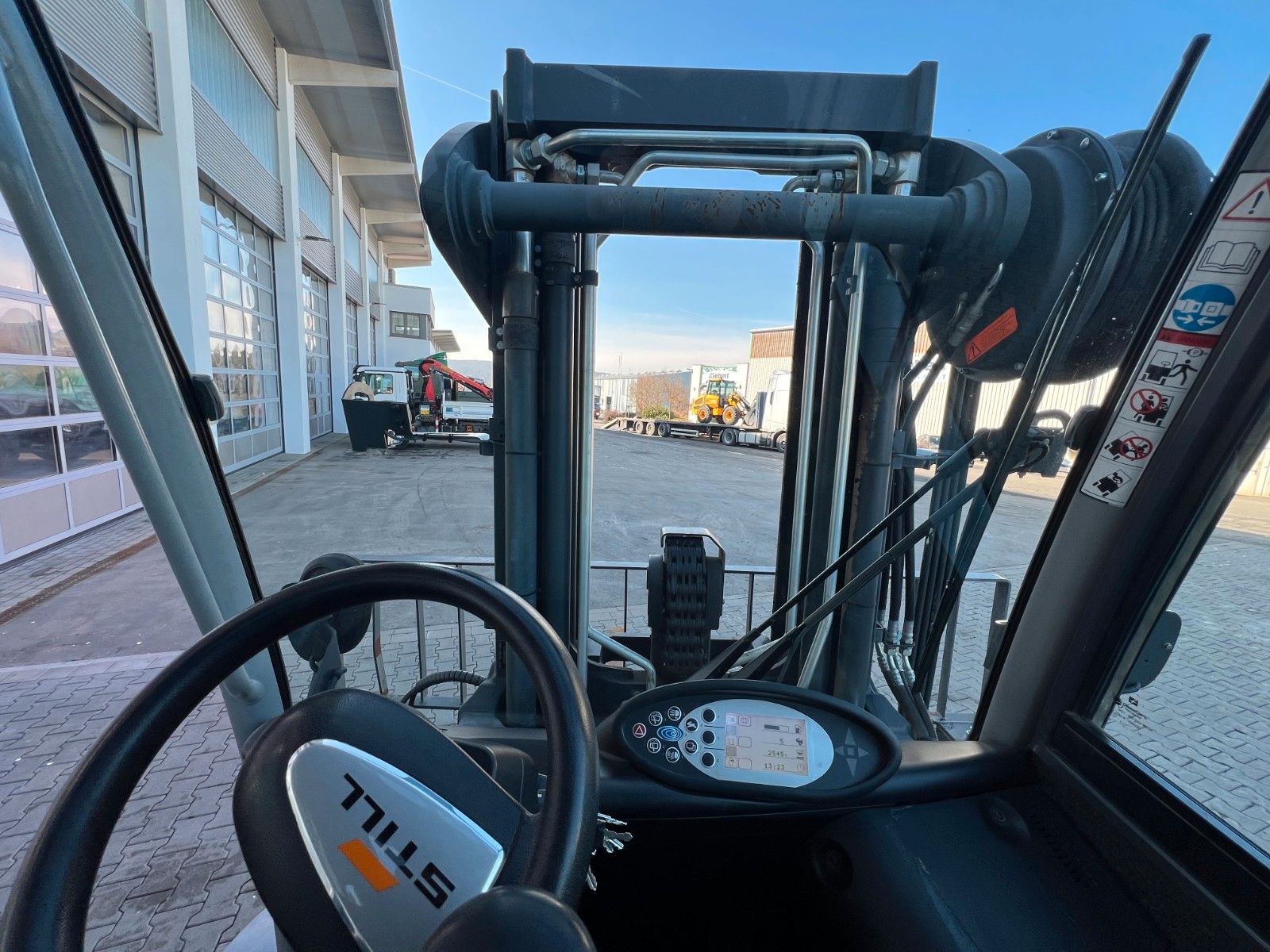 Fahrzeugabbildung Still RX70-80 / Duplex: 4.70m! / Zinkenversteller / SS