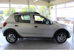 Fahrzeugabbildung Dacia Stepway Prestige,Automatic-Getriebe,Wie Neu