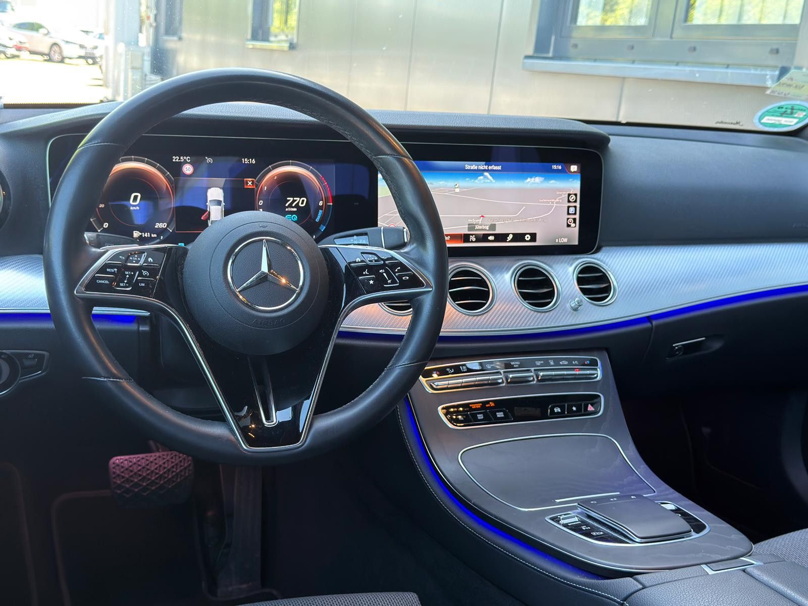 Fahrzeugabbildung Mercedes-Benz E 300 E Lim*Avantgarde*E 300 de 4Matic*360*Burm.