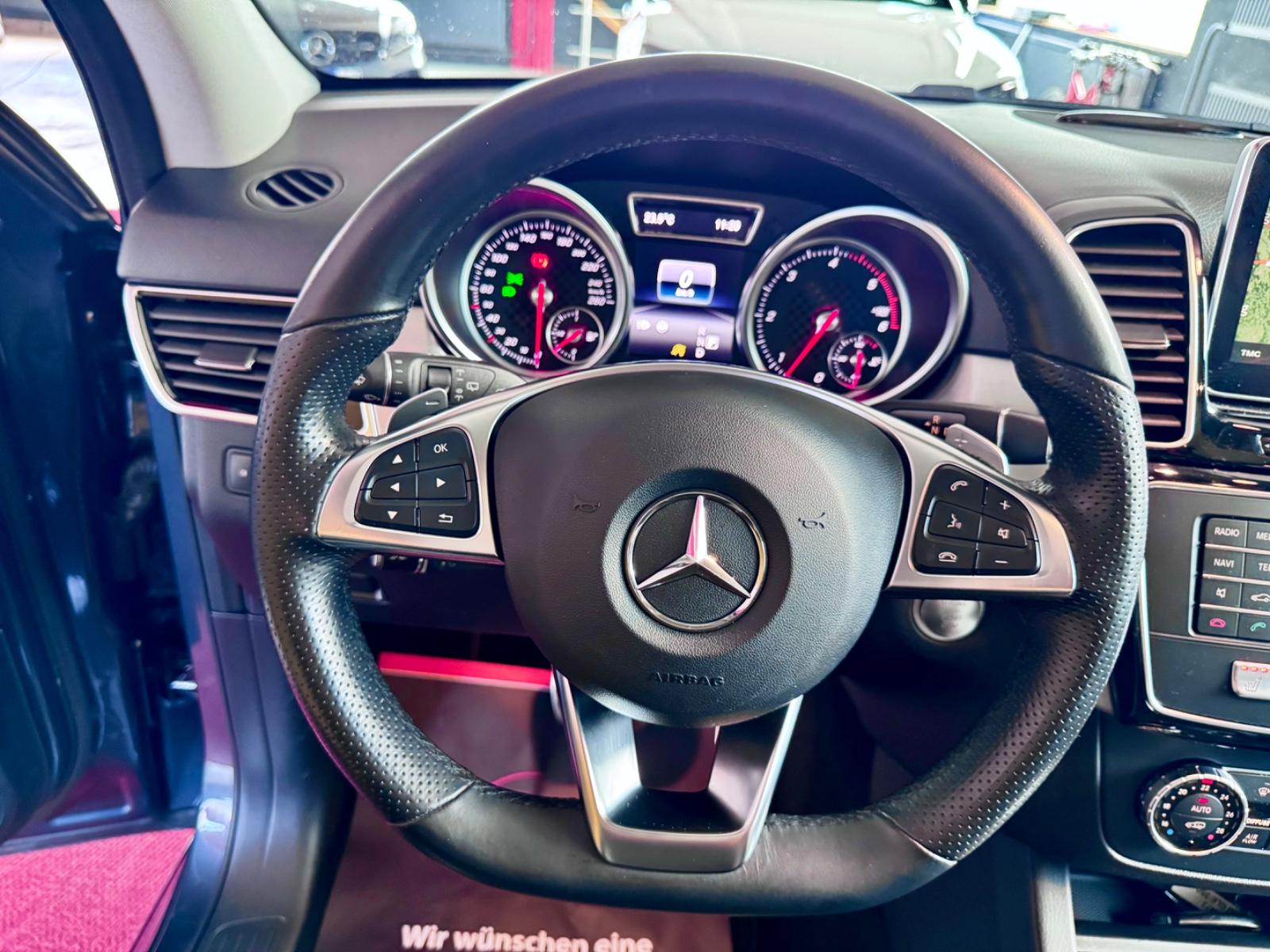 Mercedes-Benz GLE 350 d AMG Line Glasdach AHK Night Distronic