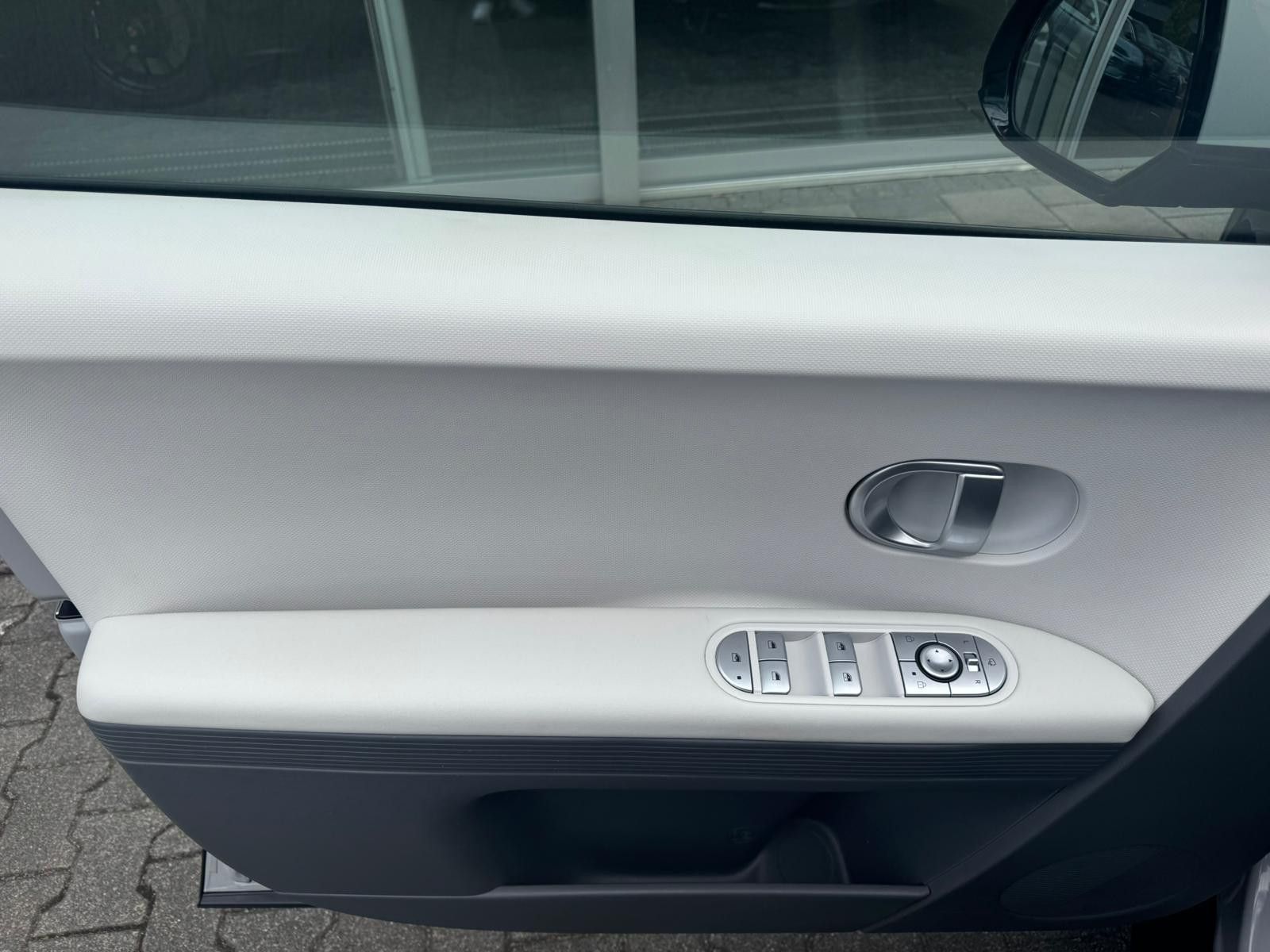 Fahrzeugabbildung Hyundai Ioniq 5 Dynamiq WERKSGA+ NAVI+LED+SHZ+KAM+ACC+WP