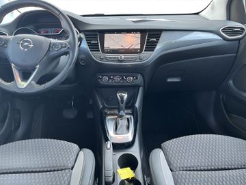Opel Crossland Ultimate 1,2 Turbo Navi+LHZ+SHZ+AHK+RF