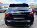 Porsche Cayenne Diesel Bi-Xen Bose AHK Leder Navi - Porsche Cayenne aus 2012 mit Diesel-Antrieb