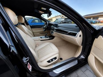 BMW 730 - 11