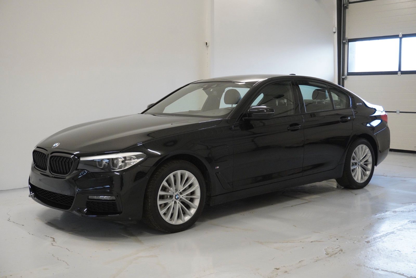 BMW BMW 530E Sport Line Aut. *Org. 83.000 km!*