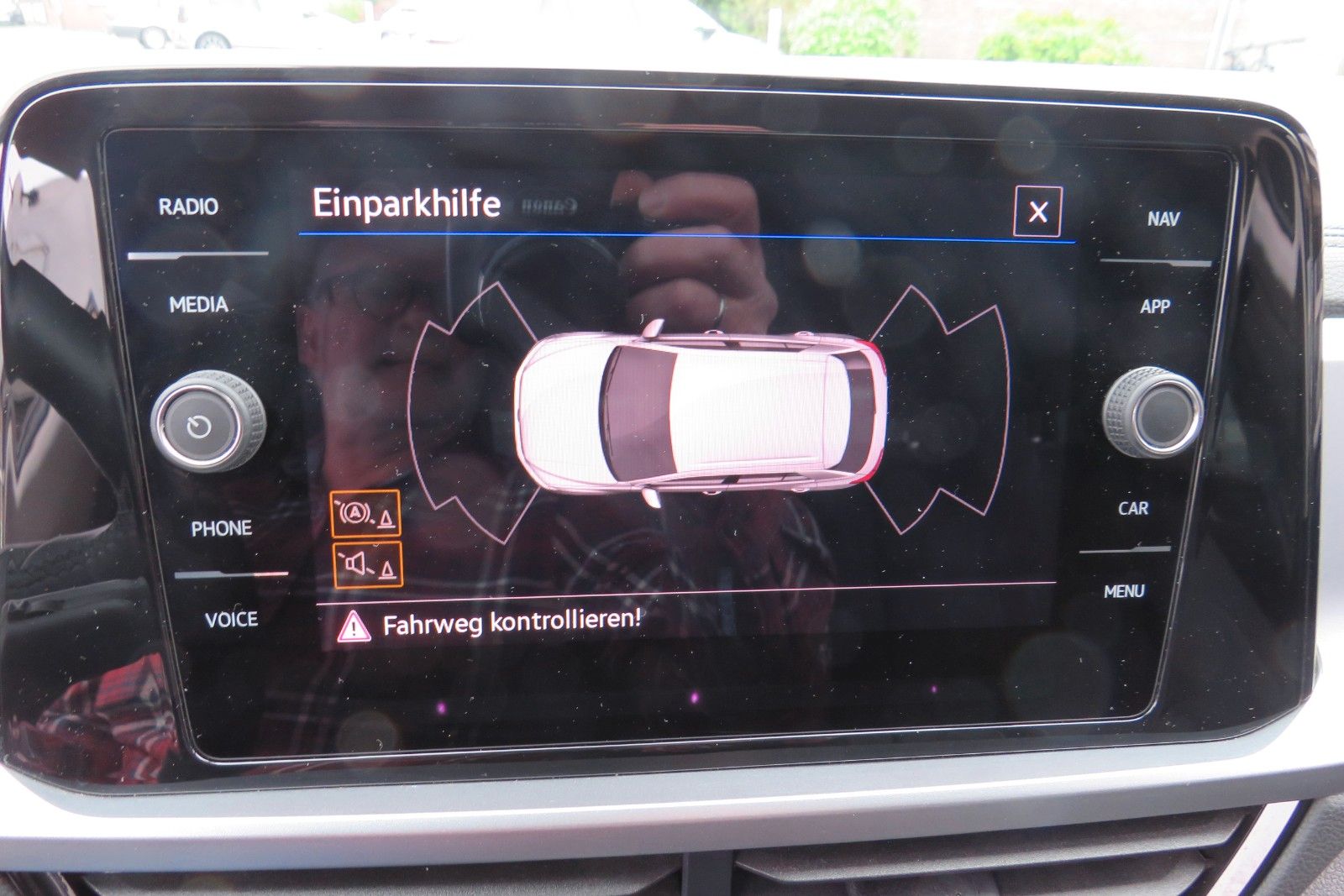 Fahrzeugabbildung Volkswagen T-Roc Life NAVI ACC SITZH. LED APP-CON. 1.H
