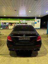 Mercedes-Benz E 400 d 4MATIC - WIDE+HUD+MULITBEAM+MEM+MASSAGE - Mercedes-Benz E 400 mit Diesel-Antrieb: Limousine