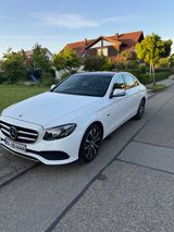 Mercedes-Benz E 300 EQ/Junge Sterne 22 Monate/Pano/Burmeister