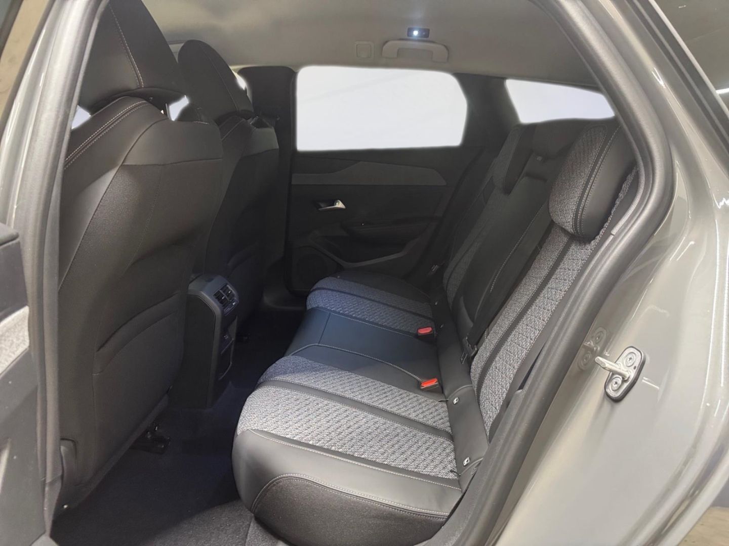 Peugeot 308 - Bild 12