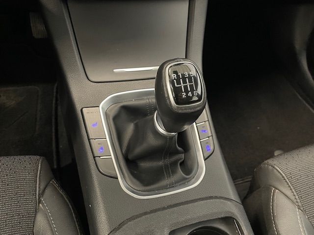 Fahrzeugabbildung Hyundai i30 cw Premium LED totWinkelASS DAB Tempomat