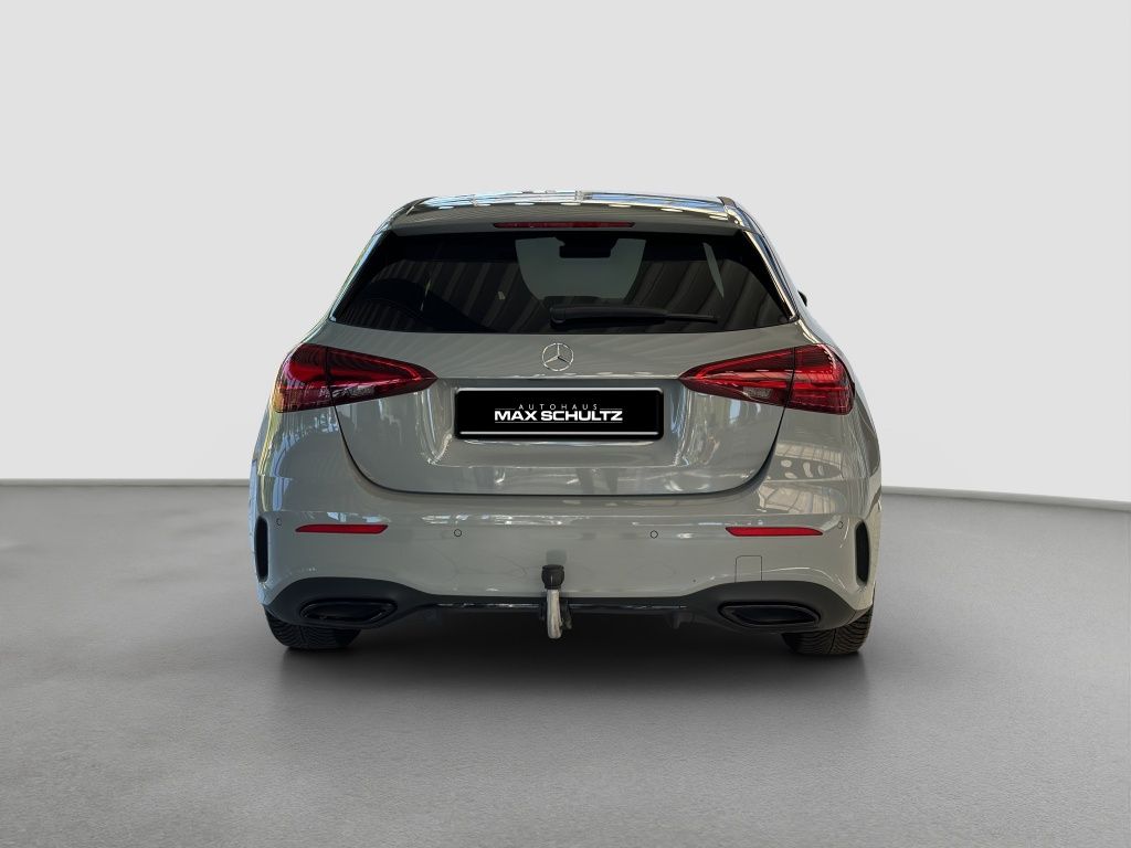 Fahrzeugabbildung Mercedes-Benz A 200 AMG*NIGHT*AHZV*RFK*LENKRHZG*DAB*AMBIENTE*