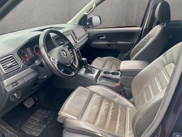 Volkswagen Amarok - 10