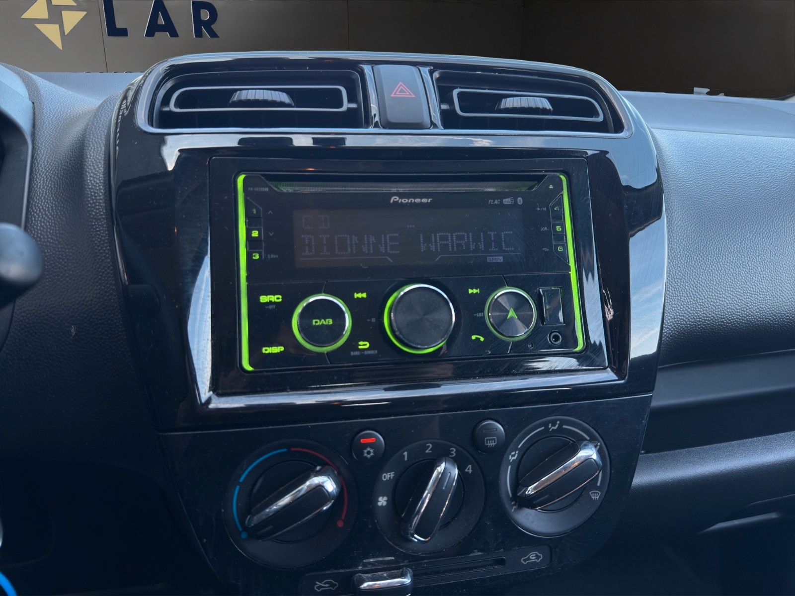 Fahrzeugabbildung Mitsubishi Space Star Spirit *1-Hand*Bluetooth*Allwetter*