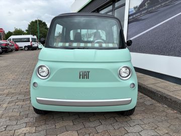 Fahrzeugabbildung Fiat Topolino BEV 7kWh Dolcevita 45km/H ab 15 Jahre
