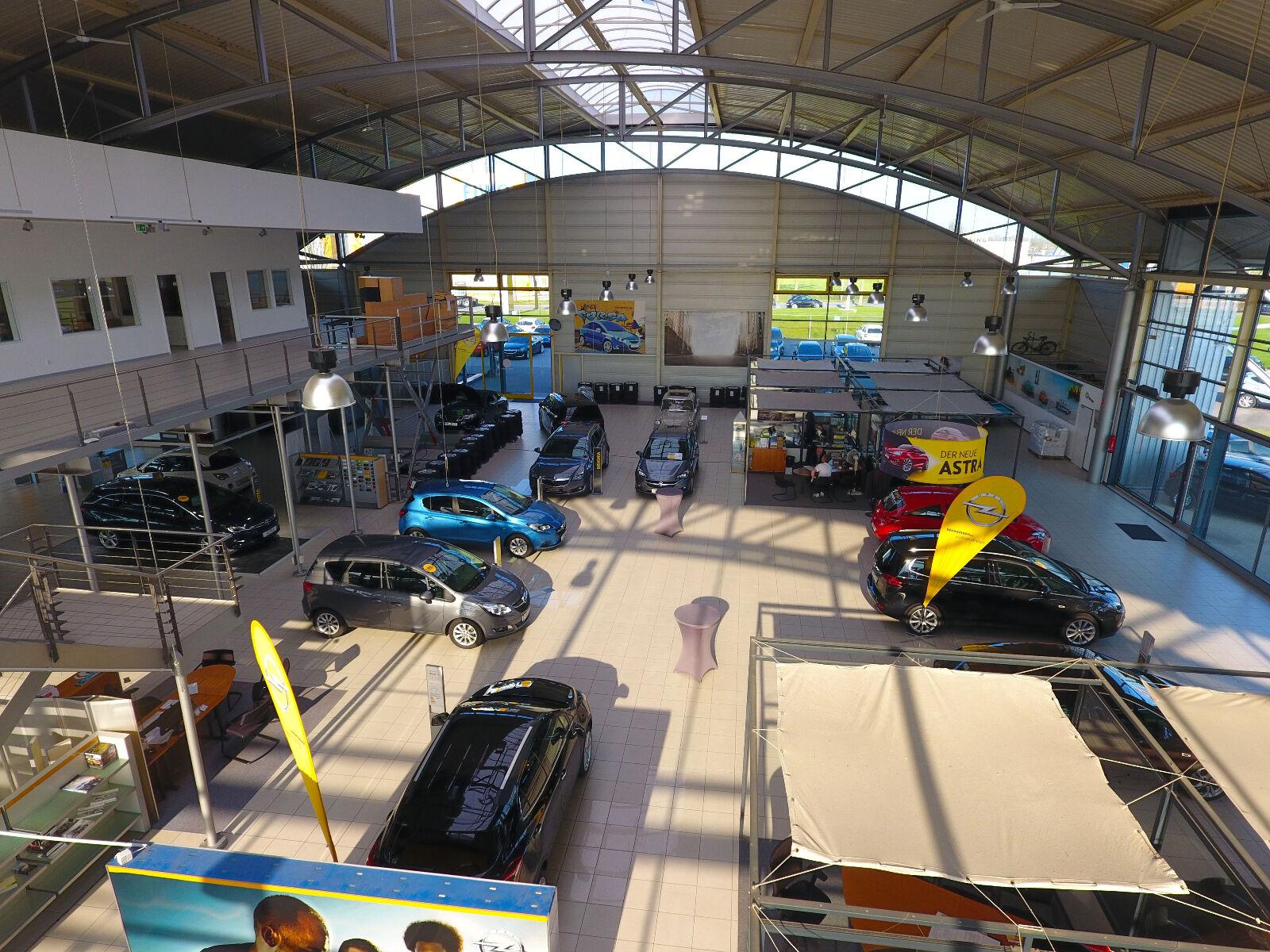 showroom-image-main