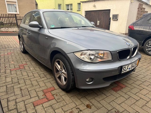 BMW 120i -