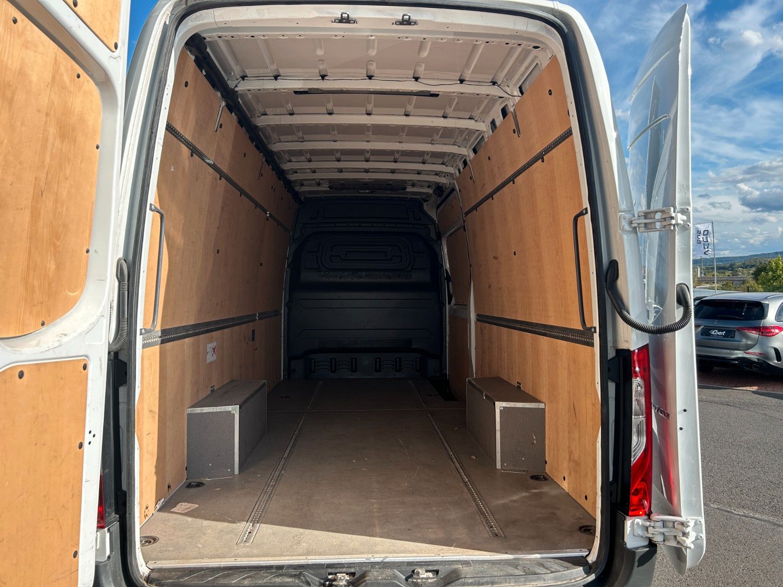 Fahrzeugabbildung Mercedes-Benz Sprinter 317 CDI 4325 9G Klima Kamera SHZ