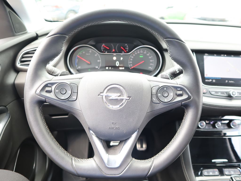 Fahrzeugabbildung Opel Grandland X Plug-in-Hybrid4 Ultimate+Leder+Navi+