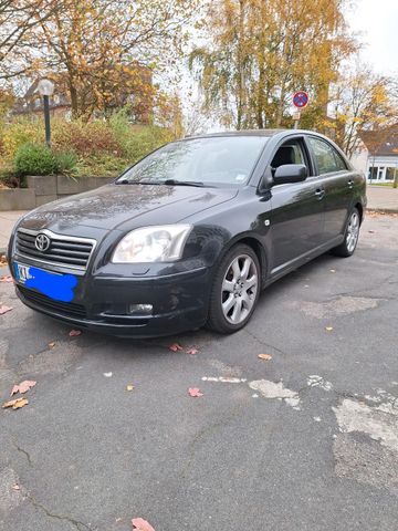 Toyota Avensis T25