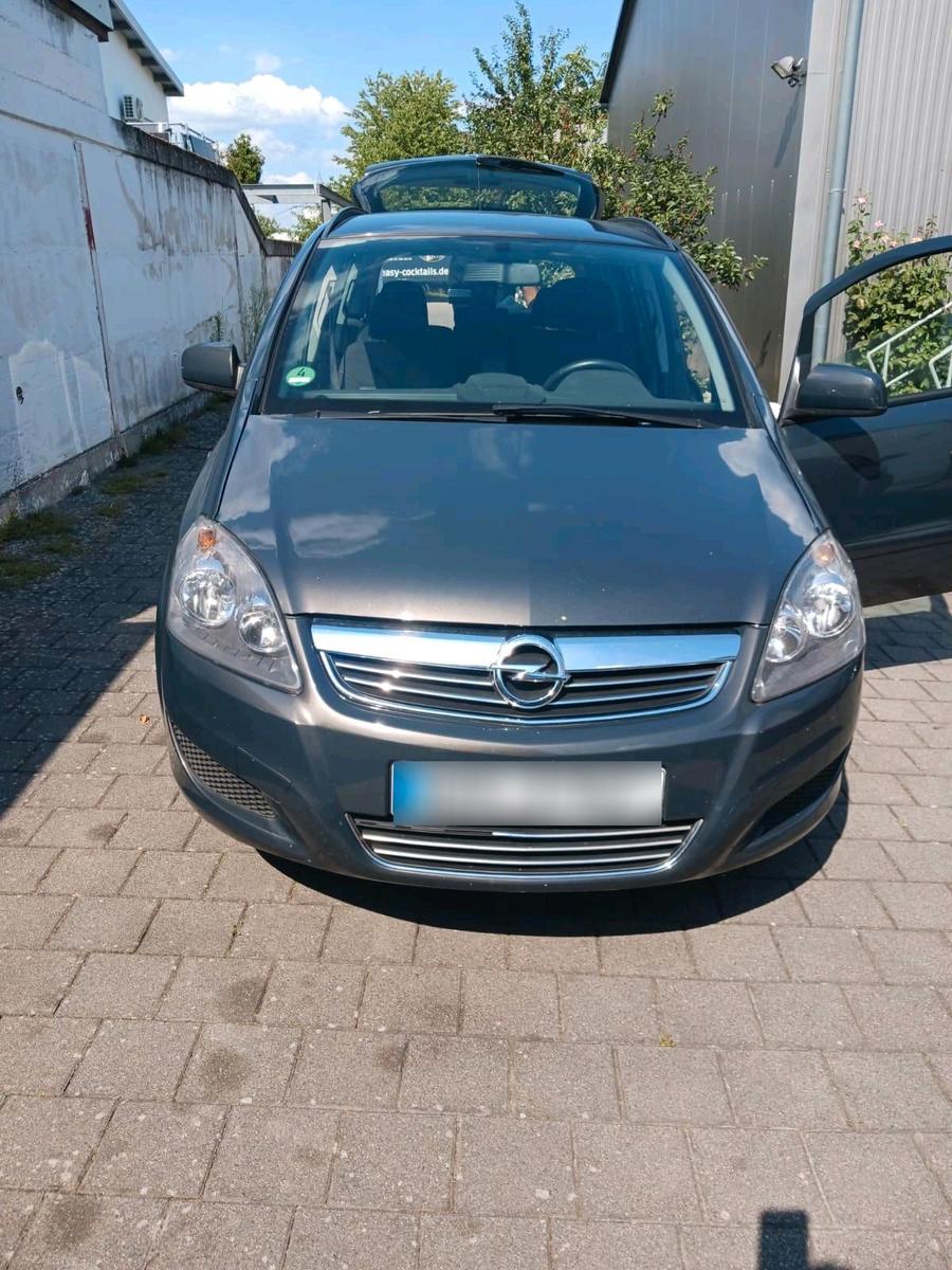 Opel Zafira 2014 — photo 7