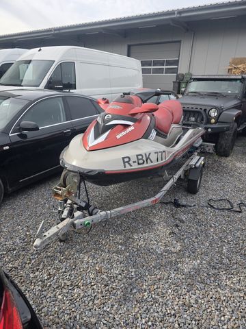 BRP Sea-Doo RXT  4-TEC SUPERCHARGED