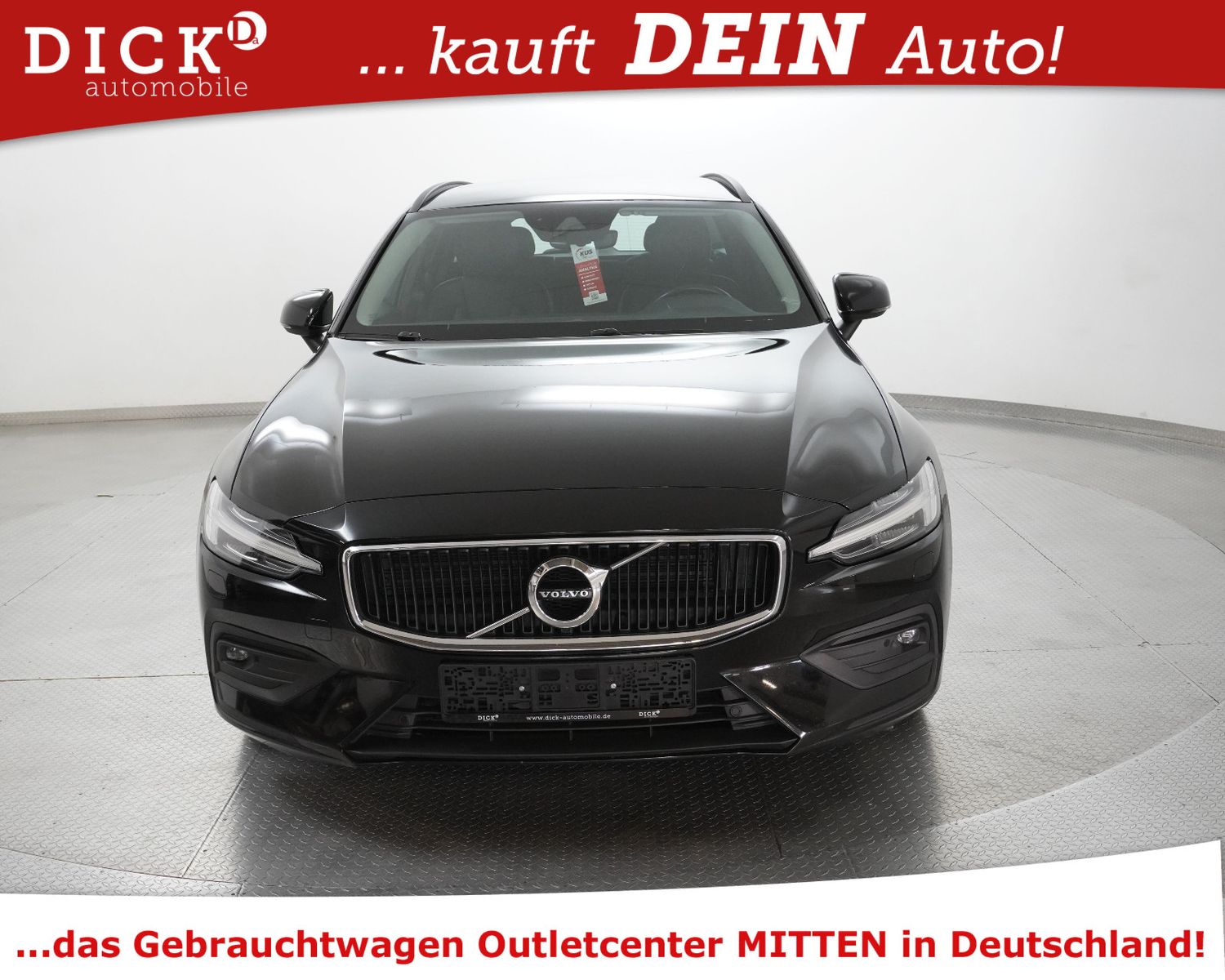 Fahrzeugabbildung Volvo V60 B4 Momen Pro STDHZ+LEDER+KAM+AHK+ACC+H&K+ACC
