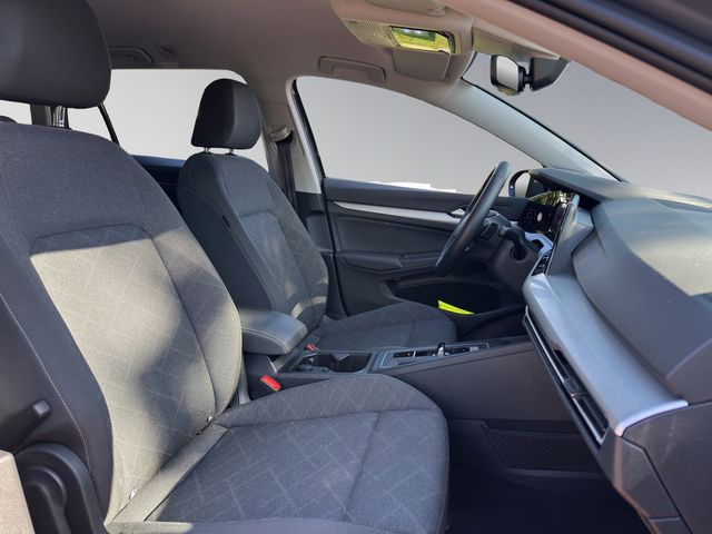 Golf VIII Variant 1.0 eTSI Life DSG