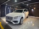 Volvo XC90 AWD  Inscription 7 Sitzer - Volvo XC90 in Essen
