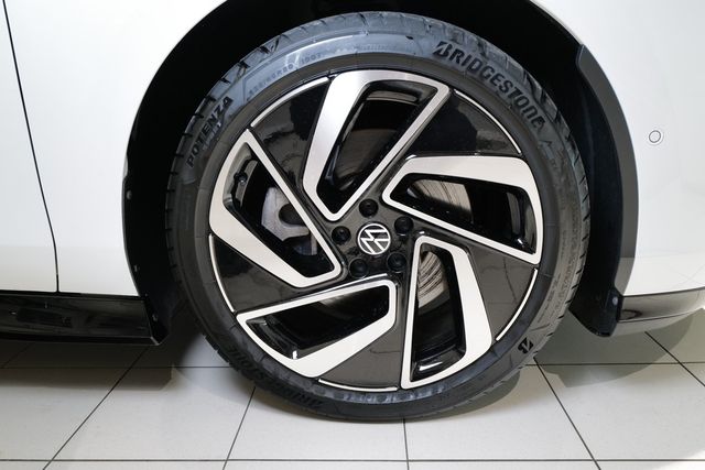Volkswagen ID.7 Tourer Pro S WäPump AHK 360° DCC HKardon Bl