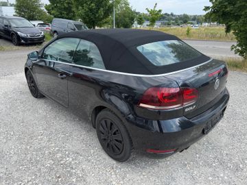 Volkswagen Golf - 6