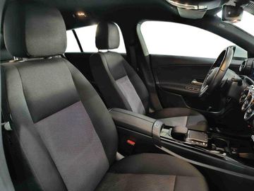 Mercedes CLA 180 Shooting Brake - 10