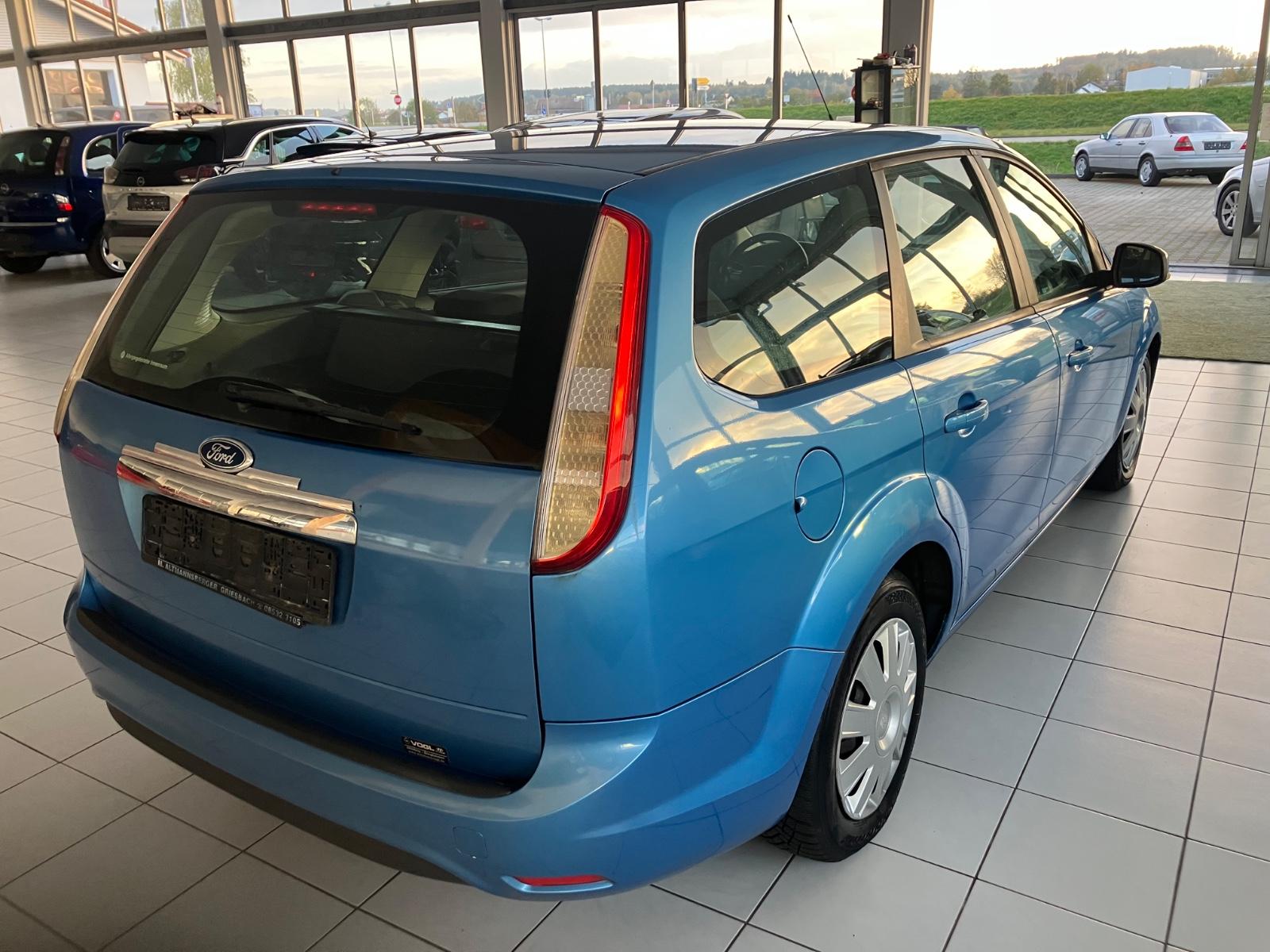 Ford Focus 2009 — photo 13