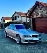 BMW M5 M5 - BMW M5 mit Benzin-Antrieb: Limousine, Schaltgetriebe