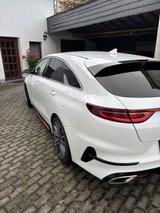 Kia ProCeed GT 1.6 T-GDI DCT  - Kia pro cee'd / ProCeed von privat