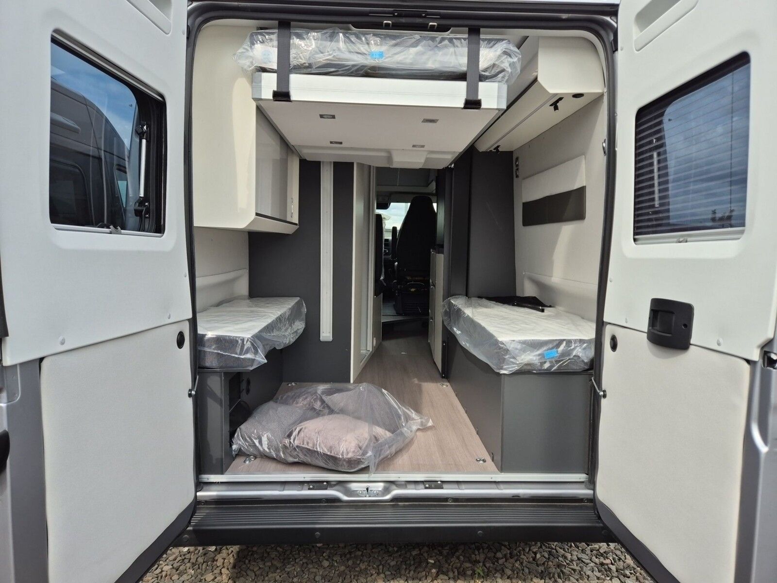 Fahrzeugabbildung Adria Twin Supreme 600 SX Markise,Radio,Lith,Solar,LED