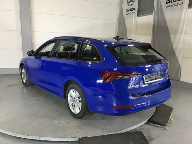 Fahrzeugabbildung Skoda Octavia Ambition 1.0 TSI Combi DSG/LED/Smartlink