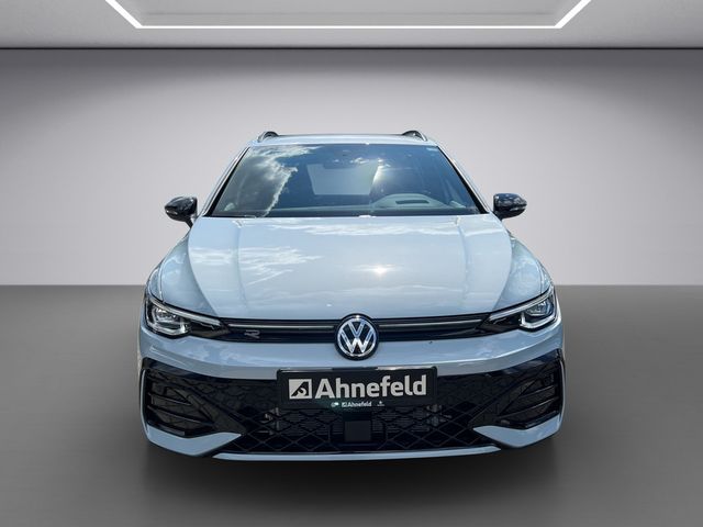 Golf VIII Variant R-Line 1.5 eTSI DSG