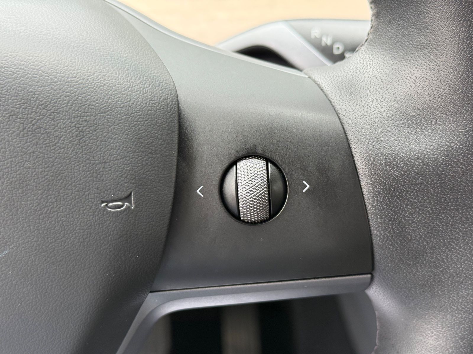Tesla Model Y Basis RWD AHK Mwst. Garantie Finanz.4,69 foto 21