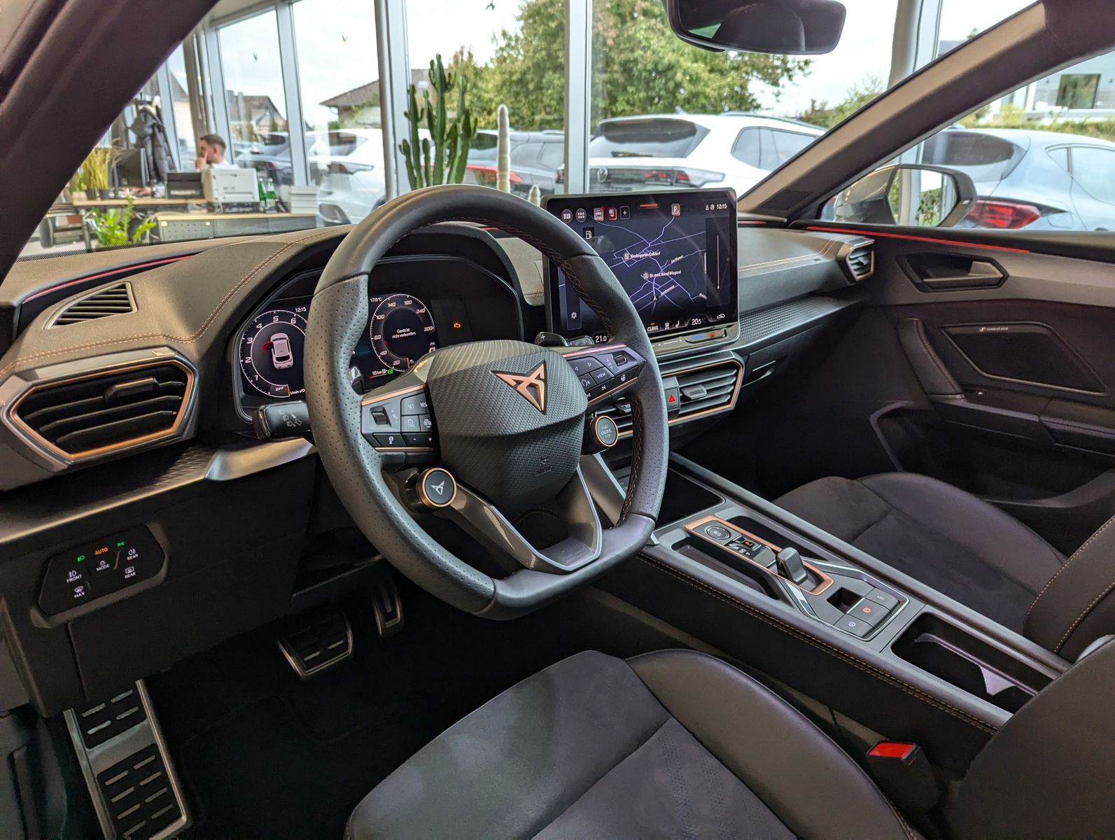 CUPRA Leon 1.5 eTSI Sennh. Matrix Pano Edge/Dynamic - Image 11