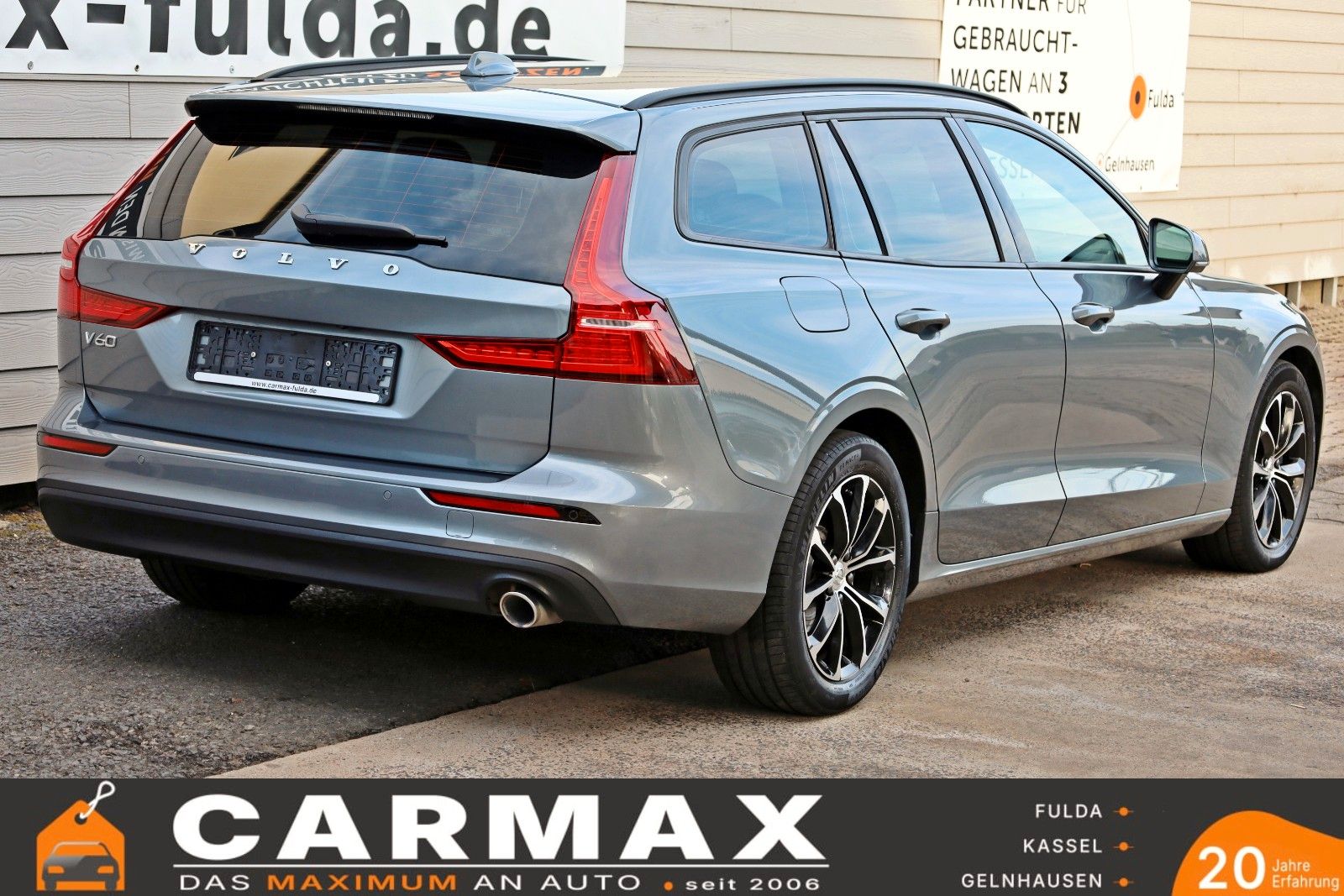 Fahrzeugabbildung Volvo V60 Momentum Leder,Navi,LED,ACC,Kamera,SH,SR+WR
