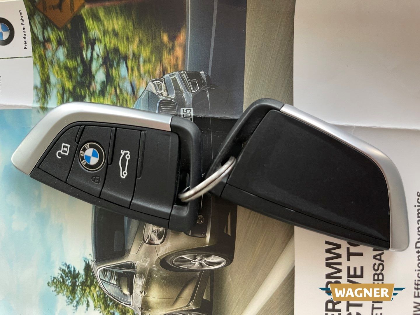 Fahrzeugabbildung BMW 218 Active Tourer d Sitzheizung Klimaautomatik