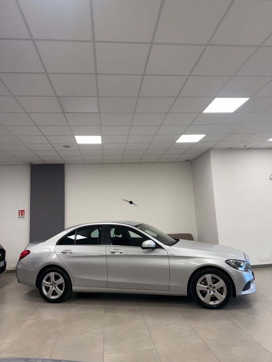 MERCEDES-BENZ C 180