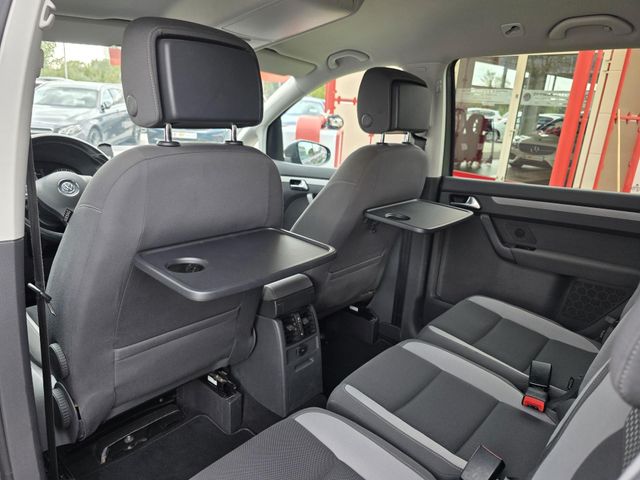 VW Touran — Foto 24