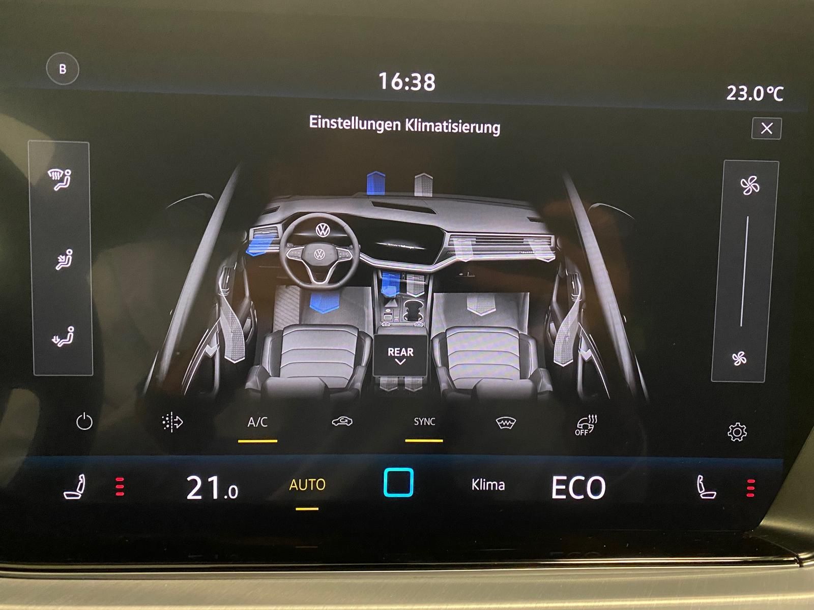 Fahrzeugabbildung Volkswagen Touareg 3.0 V6 TDI 4Motion Elegance+AHK
