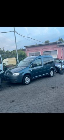 Volkswagen Caddy mit Neu TÜV benzin